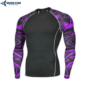 Chemise de compression respirante à manches longues UPF50+ à séchage rapide et écologique pour les surfistes - Product Image 6