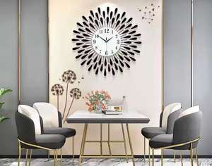 Horloge murale décorative moderne en métal épais de haute qualité en aluminium motif abstrait fer aiguille verre trempé durable élégant - Product Image 6