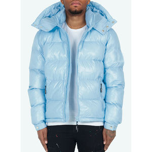 Vente en gros de veste PUFFER bleu bébé pour hommes et femmes personnalisable hiver coupe-vent et imperméable avec capuche réglable - Product Image 1