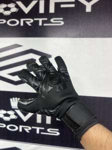 Nouveaux gants professionnels de gardien de but pour adultes et enfants Latex épais avec bout des doigts lisses pour la taille de la scène sportive d'entraînement de Football - Product Image 4