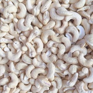 Prix des noix de cajou d'usine fiables dans le monde entier, vente en gros de noix de cajou WW240 Vietnam Santigo Viet Nam, emballage personnalisé - Product Image 1