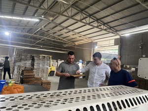 Acacia Gỗ Cứng Ngoài Trời Bistro Vườn Đặt Bàn Và Ghế Đồ Nội Thất Sân Vườn Ngoài Trời Ban Công Không Thấm Nước - Product Image 6