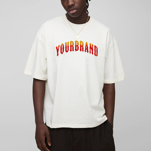 เสื้อยืดสตรีทแวร์ทรงปกติ คอกลม ผ้าถัก 100% ผ้าฝ้าย เสื้อผ้าลำลองฤดูร้อนสำหรับผู้ชาย พิมพ์โลโก้ตามสั่ง สไตล์ฮิปฮอป - Product Image 1