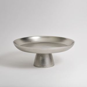 Support à gâteau en métal pour servir des desserts festifs avec un attrait classique, structure robuste pour les occasions spéciales - Product Image 5
