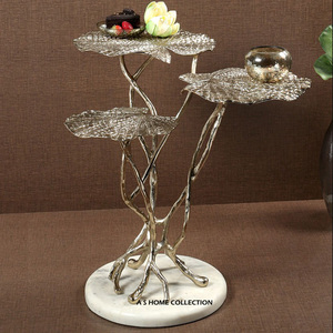 Mesa Auxiliar de Aluminio Hecha a Mano con Diseño de Hojas, Decorativa para Sala de Estar, Precio de Mayoreo - Product Image 4