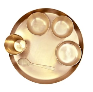 Nhà bếp bữa ăn tối thiết lập Sản phẩm mới màu vàng brass đặt bữa ăn tối cho nhà bảng Ware đặt bữa ăn tối tùy chỉnh bán - Product Image 1