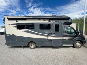 Winnebago F-u-s-e 23A usado del 2017, listo para vender - Product Image 5