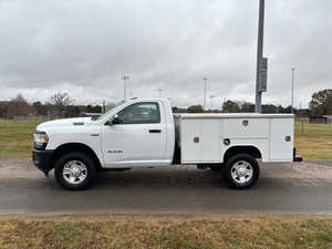 รถกระบะมือสองสุดยอด ปี 2024 2500 ซีซี 4x4 เทอร์โบ R18 เบาะหนังสีเข้ม เกียร์อัตโนมัติ ล้อแม็กซ์ กล้องมองหลัง - Product Image 3