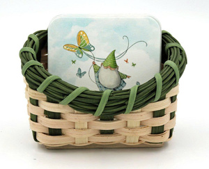 Cesta de Almacenamiento Navideña Ecológica de Bambú Verde y Rojo Natural Hecha a Mano por Sisu Handicraft - Product Image 1