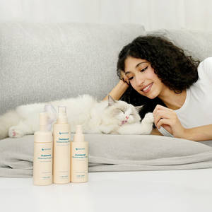 PEPERONI ผลิตภัณฑ์ดูแลขนสัตว์เลี้ยงแบบไม่ใช้น้ำ สูตรวีแกน สำหรับสุนัขและแมว  พรีเมียม ปลอดภัย พกพาสะดวก เสียงเบา ผลิตจากพลาสติก - Product Image 4