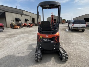 Mini-excavatrice Kubota U17-5 de 1,7 tonne, compacte, pour la construction, l'aménagement paysager et l'agriculture - Product Image 4