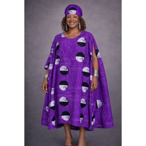 Abito lungo a trapezio con stampa digitale Ankara viola, nero e bianco - Product Image 2