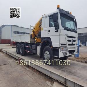 Cnhtc sinotrik Howo 6 x4 z1257v4647b1 יורו 2 340-380hp משאית מטען עם מנוף מתקפל - Product Image 6