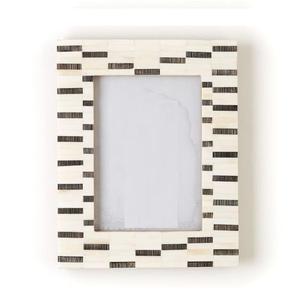 Cadre photo carré en résine avec couleur et logo personnalisés, design durable pour la décoration de table de chambre/salon, petite taille - Product Image 3