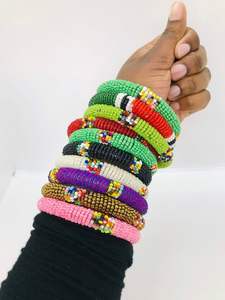 Bracelet de broderie perlé élégant coloré mignon avec la conception de travail manuel de finition de qualité supérieure et le style de déclaration de fantaisie pour la fille - Product Image 5