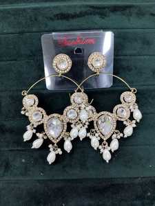 Pendientes de Mujer con Diseño Tradicional y Efecto de Sombra, Impresionante Diseño con Cuentas de Piedra de Sombra y Perlas, Joyería de Moda de Aleación, Mayorista - Product Image 2