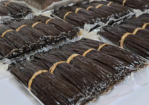 Fèves de vanille séchées naturelles de qualité supérieure, 1 kg, 22-27 cm, Vanille Pompona (Madagascar) avec préparation traditionnelle - Product Image 4