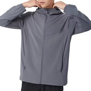 Deportes al aire libre de secado rápido abrigos capucha reflectante personalizado hombres ligero gimnasio chaqueta portátil impermeable liso teñido - Product Image 2