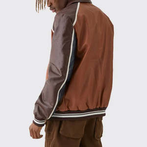 แจ็คเก็ตวาร์ซิตี้ผ้าขนสัตว์ 100% กันน้ำ มีฮู้ด ปิดซิป สไตล์ลำลอง สำหรับฤดูหนาว รับผลิตตามแบบ (OEM) พร้อมสกรีนโลโก้ - Product Image 2