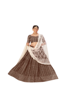 Haut de prêt-à-porter 3 pièces traditionnel indien et pakistanais pour femmes Lengha Choli Plazzo pour les mariages et les fêtes d'hiver - Product Image 1