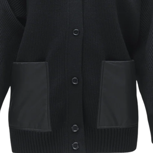 Cardigan boutonné pour homme, avec panneau arrière matelassé, devant en maille, manches longues, style décontracté chic, veste d'hiver en acrylique pour superposition - Product Image 5