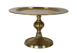 Authentique support à gâteau en laiton antique avec artisanat traditionnel, idéal pour organiser des tea party et des événements classiques - Product Image 5