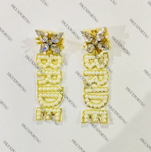 Pendientes de novia blancos y dorados hechos a mano para bodas - Product Image 4