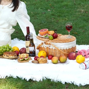 Wicker Picnic Basket With Removable <b>Liner</b> Handmade Storage Basket Wholesale eco-friendly Made in Viet Nam - Product Image 4