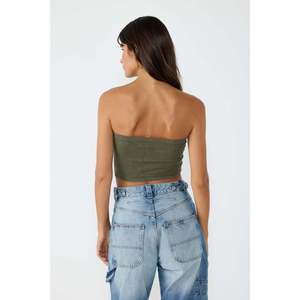 Blusa Informal Color Caqui con Logotipo Frontal, Cuello Redondo sin Costuras, 100% Poliéster - Product Image 5