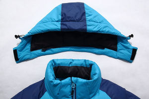 Veste matelassée d'automne à capuche et col montant pour hommes Veste de sport d'extérieur imperméable, coupe-vent et respirante avec logo à l'avant - Product Image 3