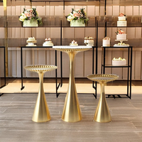 Aurum Ridge – Trio de supports à gâteaux artisanaux en métal écologique, design sur piédestal, pour remise de diplôme, Halloween, Fête des Pères, Noël, mariage