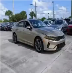 Kia K5 EX FWD d'occasion 2023 2022 2021 - Product Image 1