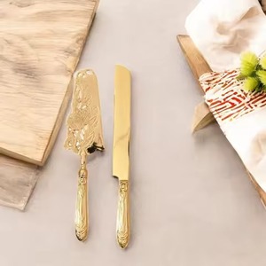 Juego de Servidores de Pastel de Metal para Bodas con Mango en Forma de Corazón, Duradero para Fiestas y Eventos - Product Image 5