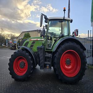 En stock maintenant Tracteur Fendt Vario 4x4 Multifonctionnel Nouveau tracteur agricole Meilleure vente - Product Image 4
