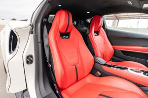 Emira V6 First Edition 2024 USADO, Bajo Kilometraje, Motor en Buen Estado, Transmisión Automática, Techo Panorámico, Faros LED, Listo para Enviar - Product Image 6