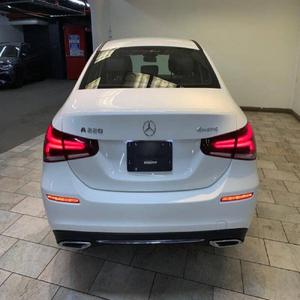 EXCELENTE ESTADO 2022-Mercedes-Benz Clase A A 220 4MATIC - Product Image 3