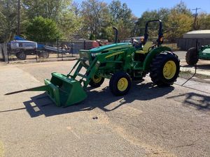 Tracteurs John Deere 4066R d'occasion fiables avec livraison rapide en stock Prix de gros Dernière vente Seulement les fournitures avec pompe incluse - Product Image 4