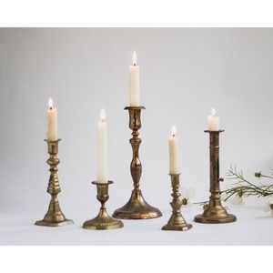 Bougeoir en laiton vintage avec vernis élégant fait pour les cérémonies indiennes espaces pooja et tables formelles article tendance - Product Image 1