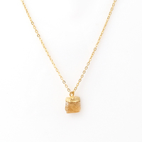 Nouvelle Collection : Pendentif Classique en Rubis Rouge Naturel avec Chaîne Maillons Plaqué Or – Bijou en Pierre Précieuse, Cadeau Idéal pour Elle, Parfait pour la Promesse entre Amies