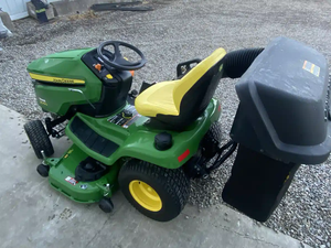 รถตัดหญ้ามือสอง John Deere X390 ราคาประหยัด สำหรับใช้ในบ้าน - Product Image 4