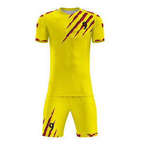 2023 Uniforme de football pour hommes Ensemble de polyester 100% respirant sublimé personnalisé Nouveau design avec coupe automatisée Meilleur prix - Product Image 1