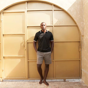 เสื้อยืดลำลอง Ultifresh ODM แบบ unisex แขนสั้น ตัดต่อผ้าปักลาย ระบายอากาศได้ดี ผลิตจากผ้าขนสัตว์ไม่ทอ ซึมซับความชื้น - Product Image 5