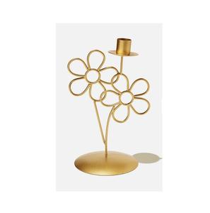 Porte-bougie en métal doré fait à la main pour la méditation spirituelle, la pratique du yoga et la relaxation, design d'environnement domestique - Product Image 1