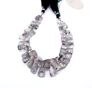 Perles de pierres précieuses en rutile d'améthyste naturelle de qualité superbe perles de pierre à facettes de forme de trillion de 8 pouces goutte de qualité superbe de 8 pouces - Product Image 1