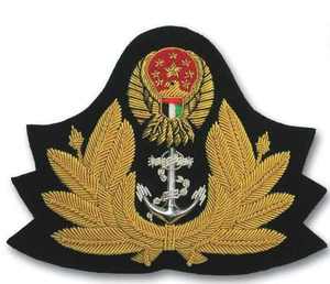 Top qualité personnalisé fabriqué en usine broderie insignes faits à la main insignes d'utilisation uniforme fer sur patchs - Product Image 2