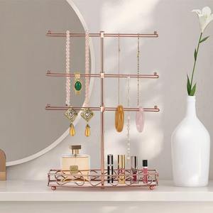 Présentoir à bijoux moderne au design élégant, parfait pour exposer des colliers, des bracelets et des boucles d'oreilles pour la décoration intérieure et le magasin. - Product Image 1