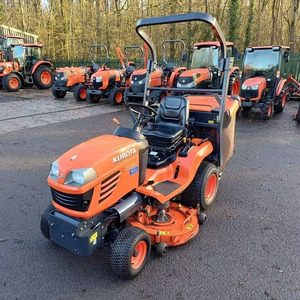 เครื่องตัดหญ้ารุ่นดั้งเดิม G261 แบบขับเคลื่อน 4 ล้อ รถแทรกเตอร์ขนาดเล็กสำหรับสวน เครื่องตัดหญ้าแบบนั่งขับสำหรับงานอุตสาหกรรม เครื่องยนต์ 2 จังหวะ 150 ซีซี 100 ลิตร แบบขับเคลื่อนล้อหลัง - Product Image 1