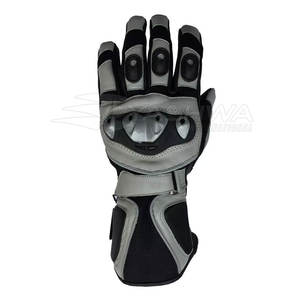 Guantes de carreras personalizados de la mejor calidad, guantes de cuero de nuevo diseño con función de pantalla táctil, fabricados en Pakistán - Product Image 2