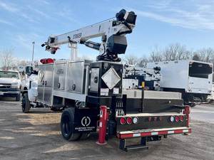 Camion tracteur poids lourd 6x4 pour transport longue distance, équipé d'une grue Stinger, solution de transport diesel de moyenne capacité - Product Image 3