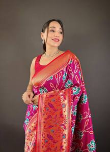 Calidad Premium de diseño de borde de tejido de contraste de Sari junto con conceptos de tejido de Patola en todo el sari para mujeres indias - Product Image 2